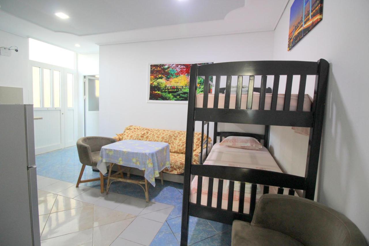 Andy Apartments Саранда Экстерьер фото